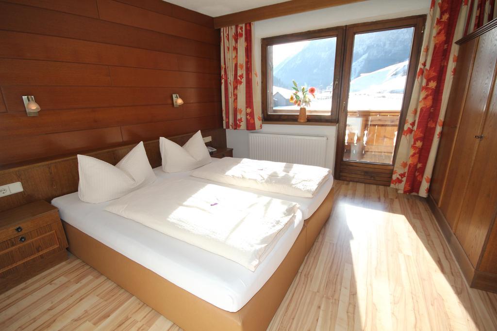 Apart Gletscherblick Kaunertal Kamer foto