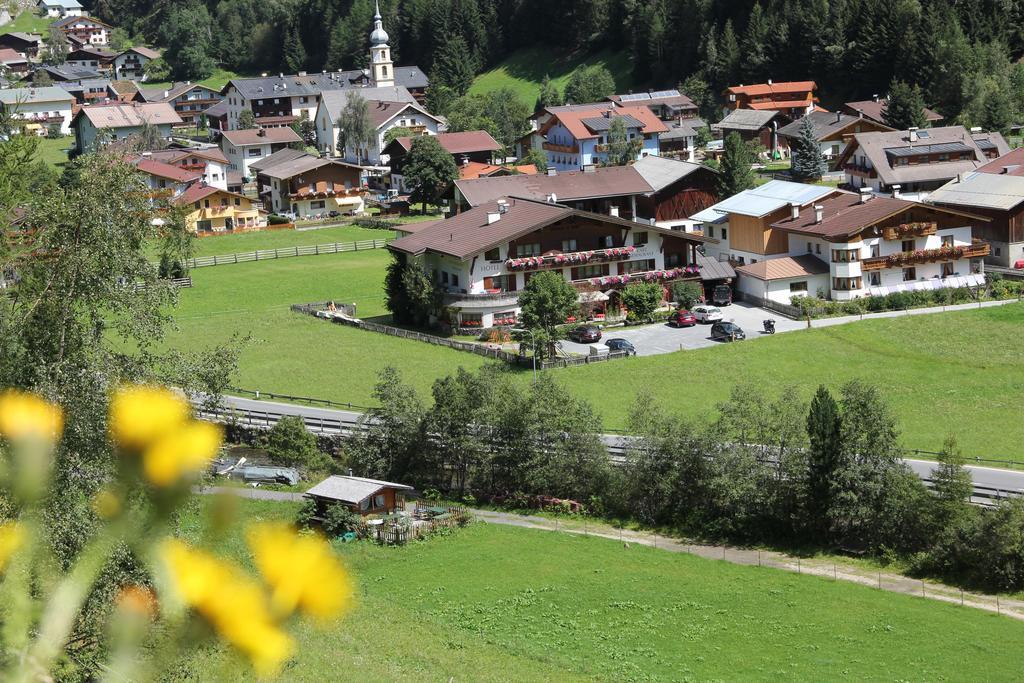 Apart Gletscherblick Hotel Kaunertal Buitenkant foto